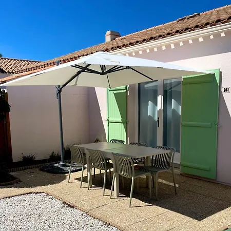 La Maison De La Hébergement de vacances *