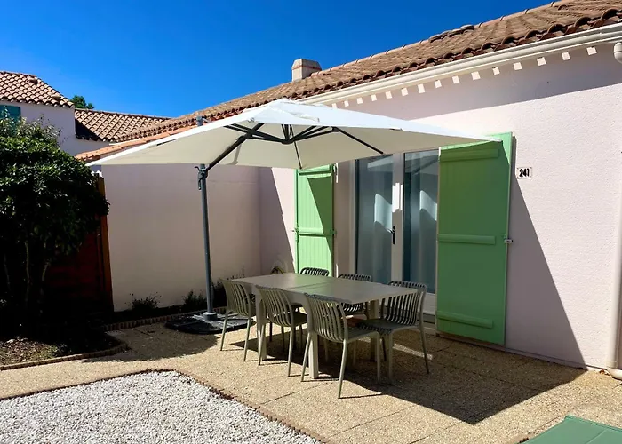 La Maison De La Hébergement de vacances *
